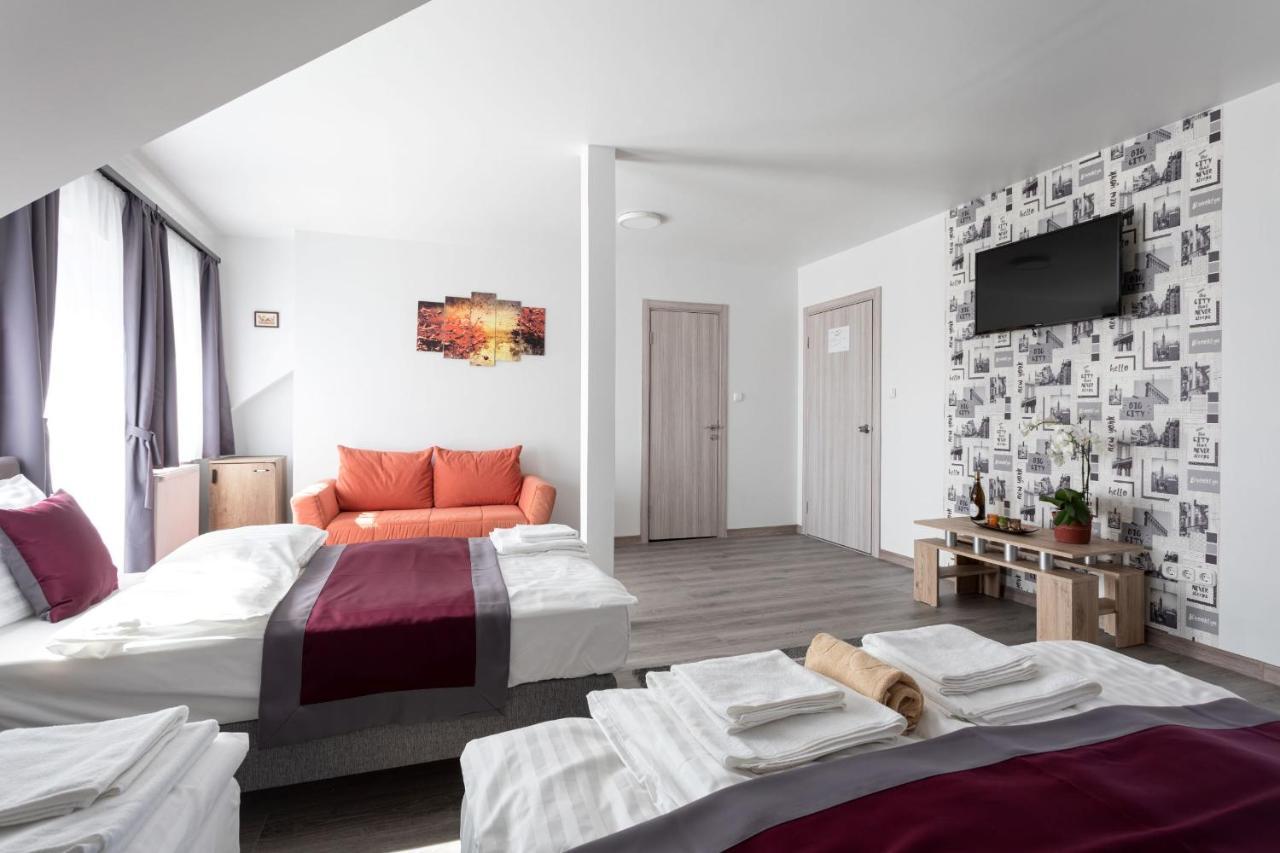 Hotel Hooper'S Vendeghaz Erlau Exterior foto